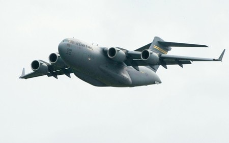 【輸送能力】C17導入、石破首相意欲も現場冷淡　米大型輸送機、運用に難